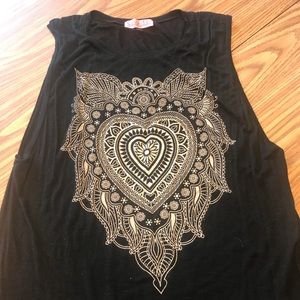 Black muscle cut shirt